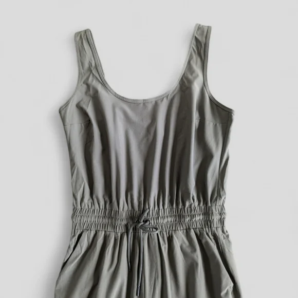 Abercrombie & Fitch Olive Traveler Jumpsuit Women's Sz Med Tall Lightweight - Picture 4 of 9